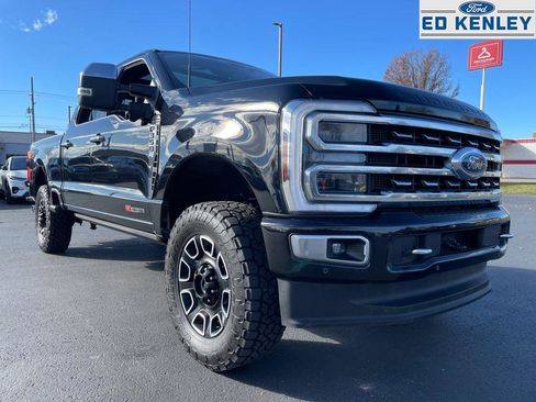Used 2024 Ford F350 Platinum image 31