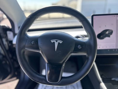 Used 2019 Tesla Model 3 Standard Range Plus RWD image 10