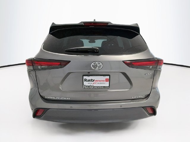 Used 2026 Toyota Highlander Limited AWD/4WD image 5