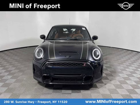 Certified 2024 MINI Cooper S image 1
