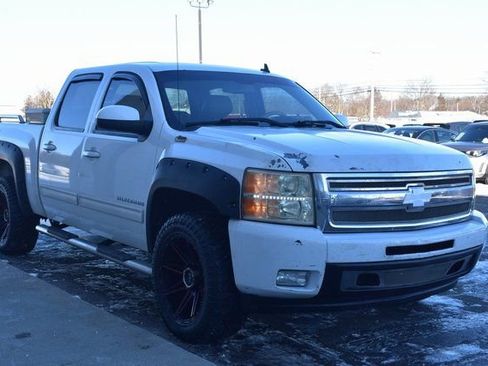 Used 2010 Chevrolet Silverado 1500 LTZ w/ Convenience Package image 7