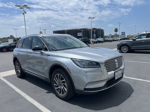 Used 2022 Lincoln Corsair FWD image 2
