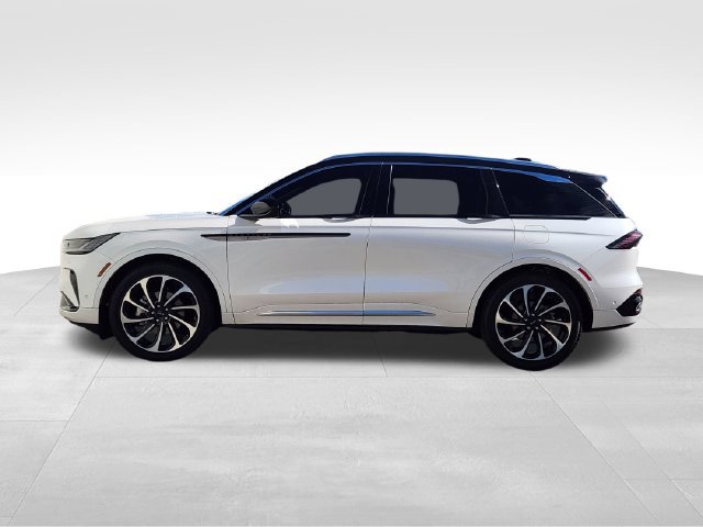 Certified 2024 Lincoln Nautilus Black Label AWD/4WD image 6
