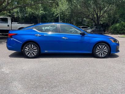 Used 2025 Nissan Altima 2.5 SV