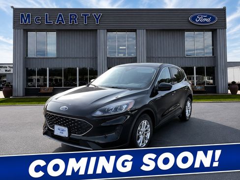 Used 2022 Ford Escape SE FWD image 1