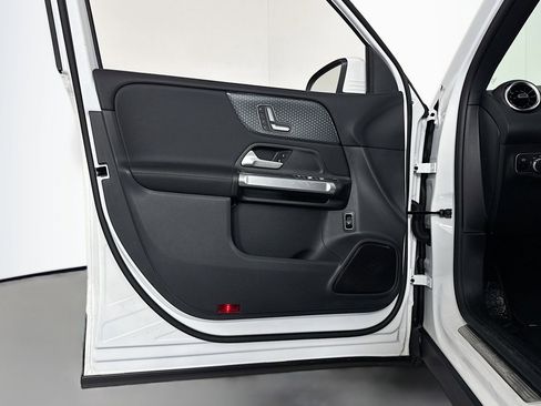 New 2026 Mercedes-Benz GLB 250 image 20
