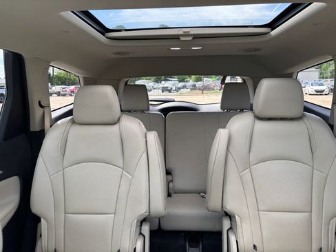 Used 2019 Buick Enclave Essence w/ Trailering Package, 5000 lbs. FWD image 28
