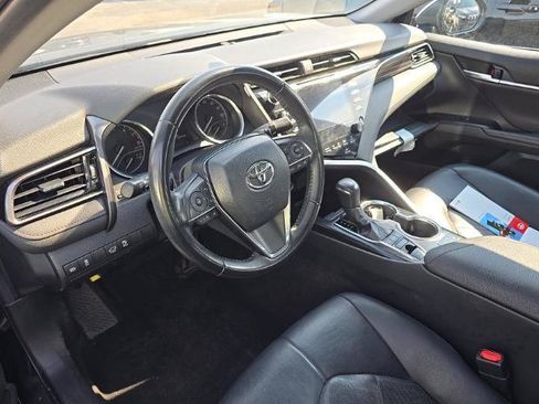 Used 2019 Toyota Camry XLE w/ Carpet Mat Package FWD image 7