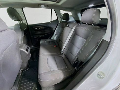 Used 2022 GMC Terrain SLE w/ Driver Convenience Package AWD/4WD image 19