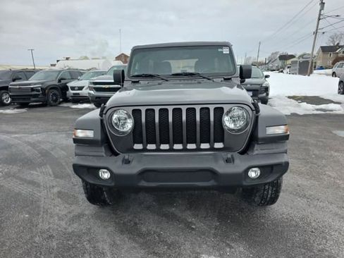 Used 2022 Jeep Wrangler Unlimited Sport image 10