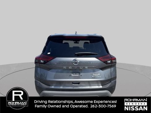 Used 2021 Nissan Rogue SV w/ Premium Package AWD/4WD image 4