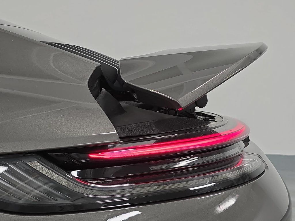 Certified 2024 Porsche 911 Carrera 4S AWD/4WD image 31
