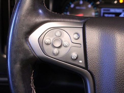 Used 2018 Chevrolet Silverado 1500 LTZ image 12