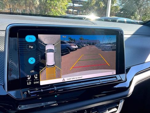 New 2026 Volkswagen Atlas Cross Sport SEL Premium R-Line image 27