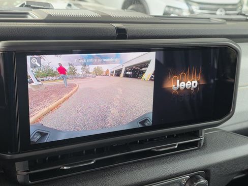 New 2026 Jeep Gladiator Sport AWD/4WD image 13