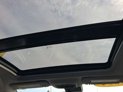 Used 2024 Chevrolet Malibu LT image 12