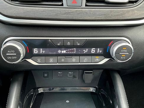 Used 2023 Nissan Altima 2.5 SL image 14