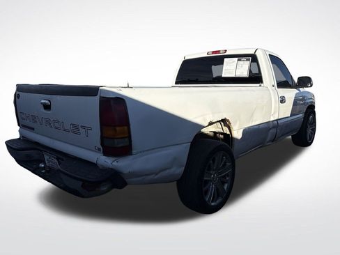 Used 2001 Chevrolet Silverado 1500 2WD Regular Cab image 3