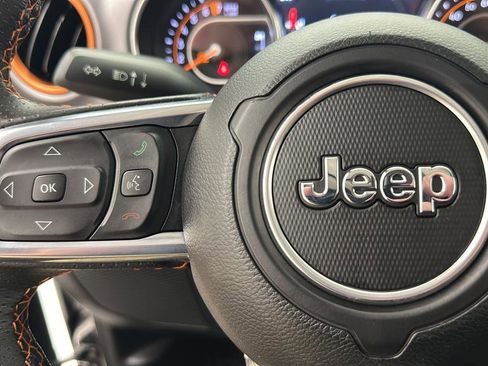 Used 2023 Jeep Gladiator Mojave w/ LED Lighting Group AWD/4WD image 21
