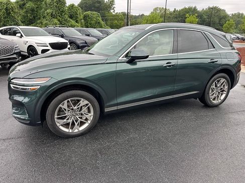 Used 2023 Genesis GV70 2.5T w/ Select Package AWD/4WD image 3