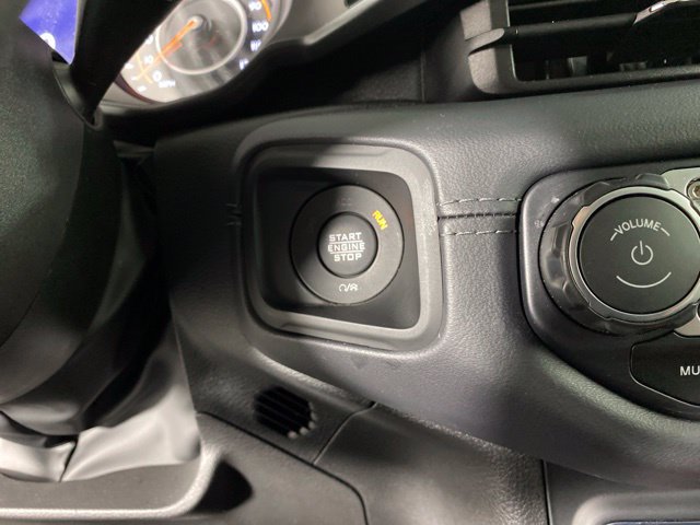 Used 2025 Jeep Wrangler Unlimited Rubicon w/ Convenience Group AWD/4WD image 26