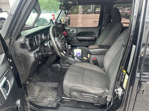 Used 2021 Jeep Gladiator Sport w/ Auxiliary Switch Group AWD/4WD image 5
