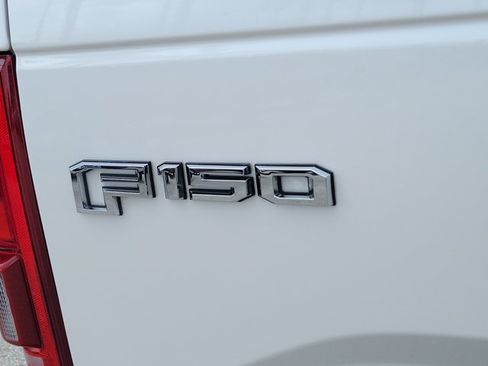 Certified 2017 Ford F150 Lariat w/ Equipment Group 502A Luxury RWD image 11