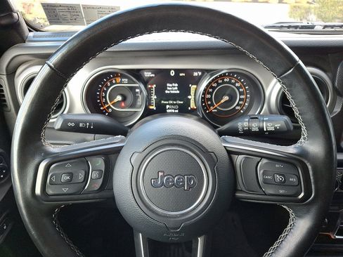 Used 2021 Jeep Wrangler Unlimited Sport image 19