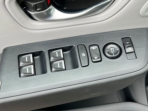 New 2025 Honda Pilot Touring image 15