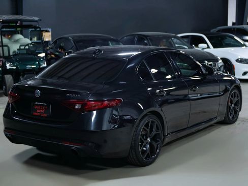 Used 2020 Alfa Romeo Giulia w/ Nero Edizione image 9