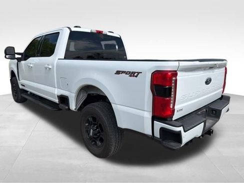 Used 2023 Ford F250 XLT w/ XLT Premium Package AWD/4WD image 5