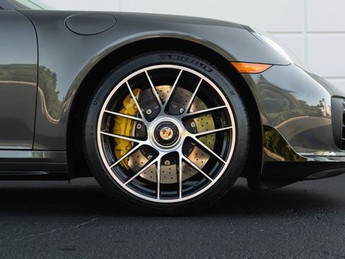 Used 2019 Porsche 911 Turbo S image 9