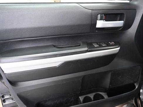 Used 2020 Toyota Tundra SR5 AWD/4WD image 27
