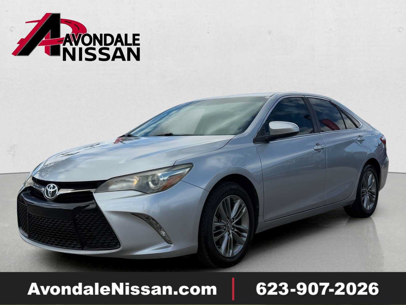 Used 2017 Toyota Camry SE FWD image 1