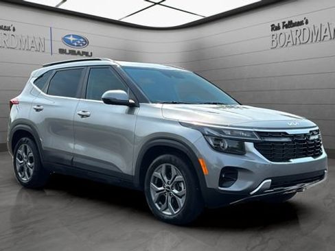 Used 2024 Kia Seltos S AWD/4WD image 1