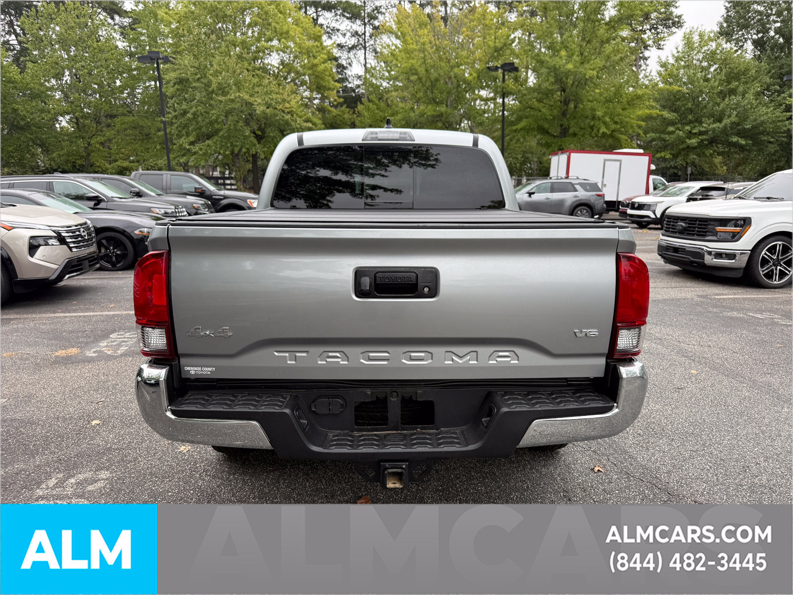 Used 2023 Toyota Tacoma SR5 AWD/4WD image 12