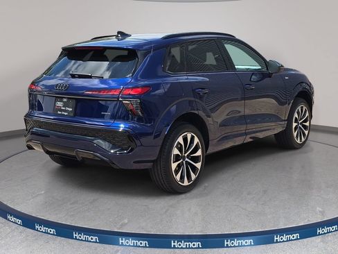 New 2026 Audi Q3 quattro 2.0T AWD/4WD image 5
