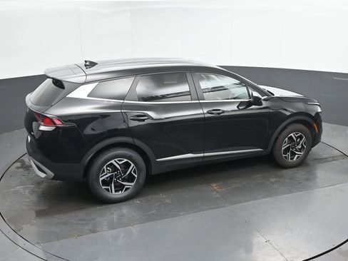 Used 2025 Kia Sportage LX AWD/4WD image 32