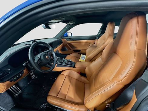 Certified 2025 Porsche 911 Carrera GTS RWD image 5