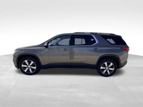 Used 2020 Chevrolet Traverse LT w/ LT Premium Package image 3