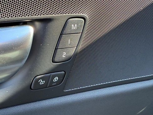 New 2026 Volvo XC60 B5 Plus w/ Protection Package Premier image 10