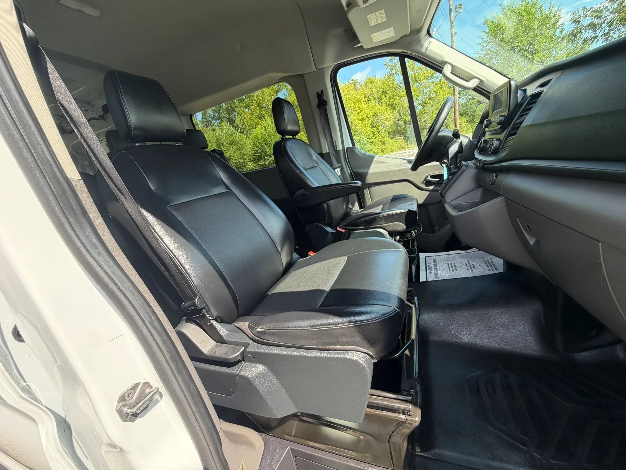 Used 2020 Ford Transit 150 RWD image 15