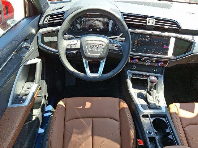 Used 2025 Audi Q3 2.0T Premium AWD/4WD image 7