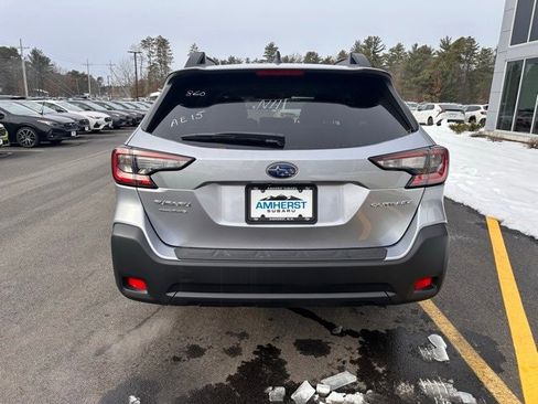 New 2025 Subaru Outback Premium image 6