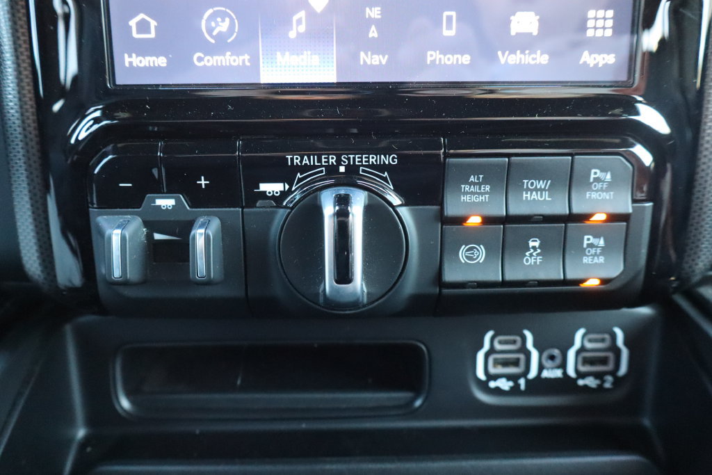Used 2024 RAM 3500 Limited w/ Night Edition AWD/4WD image 16