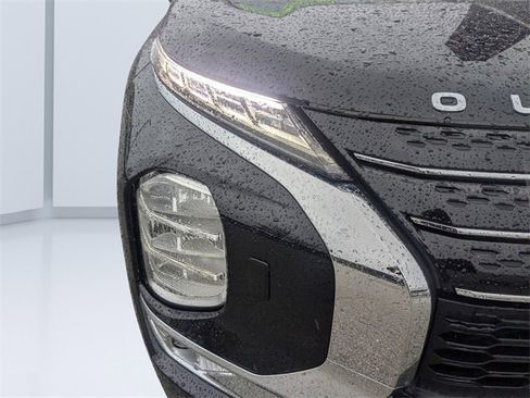 Used 2023 Mitsubishi Outlander 4WD Plug-In Hybrid image 9