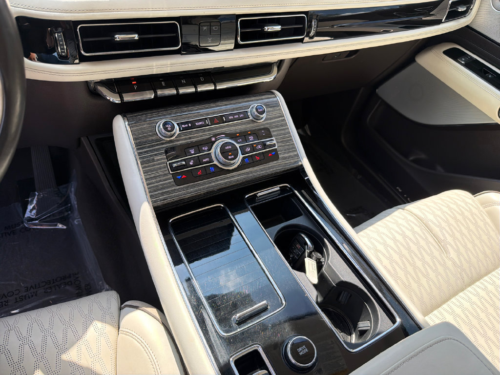 Used 2020 Lincoln Aviator Black Label w/ Dynamic Handling Package AWD/4WD image 30