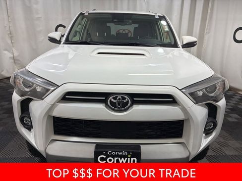 Used 2021 Toyota 4Runner TRD Off-Road Premium AWD/4WD image 2
