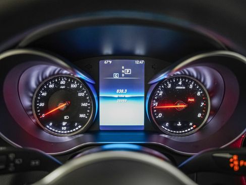 Certified 2021 Mercedes-Benz GLC 300 image 17