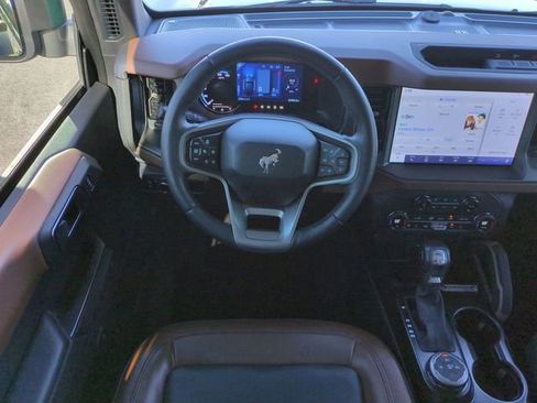Used 2024 Ford Bronco Outer Banks image 16